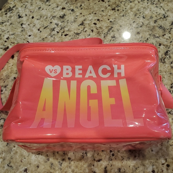 Victoria's Secret Handbags - Victoria Secret Beach Please Lunch Bag